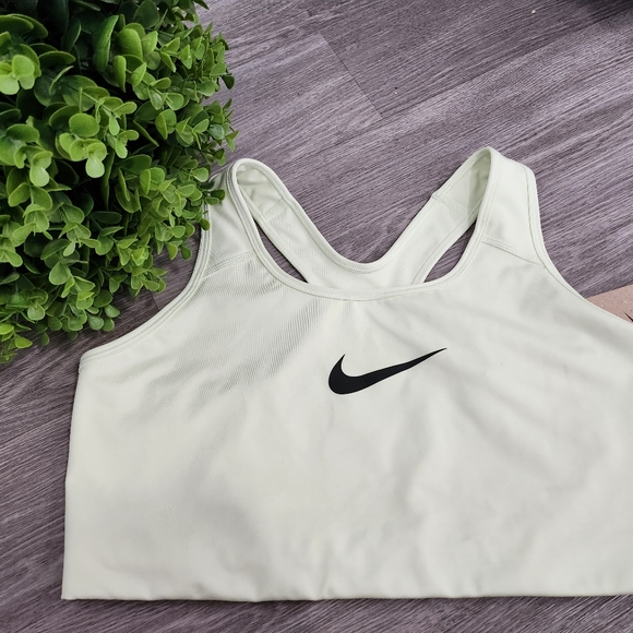 Nike Swoosh Sports Bra - Picture 2 of 6